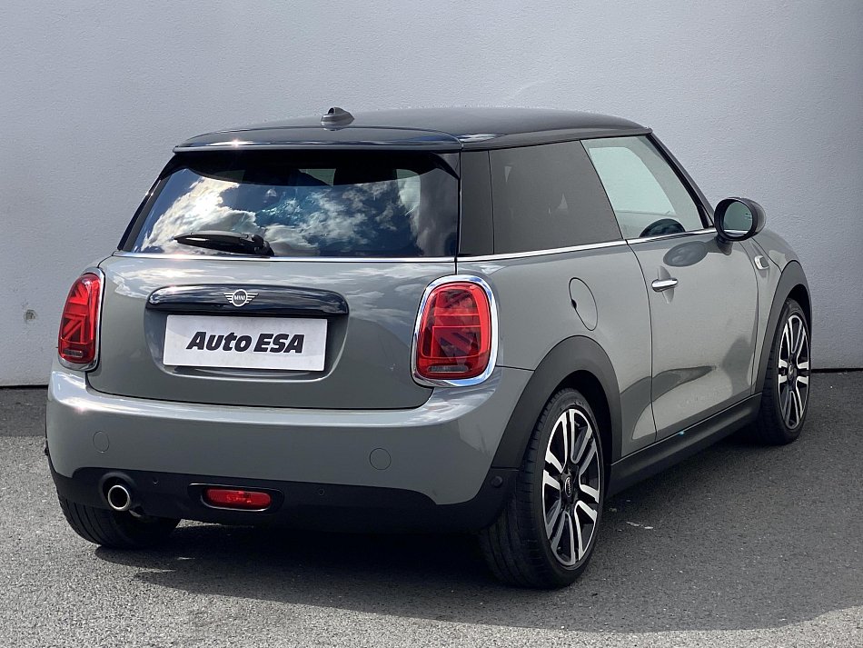 Mini Cooper 1.5 i 