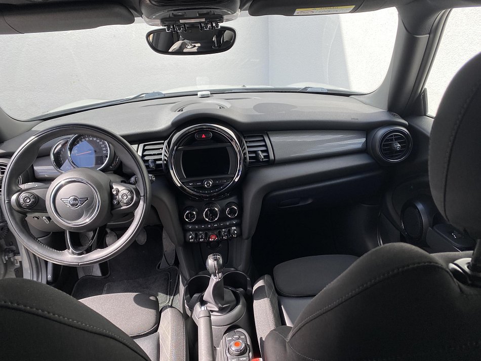 Mini Cooper 1.5 i 