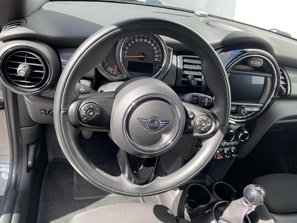 Mini Cooper 1.5 i 