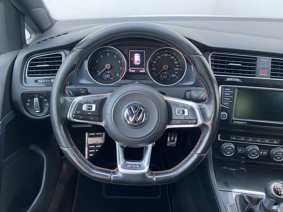 Volkswagen Golf 2.0 TSi GTi
