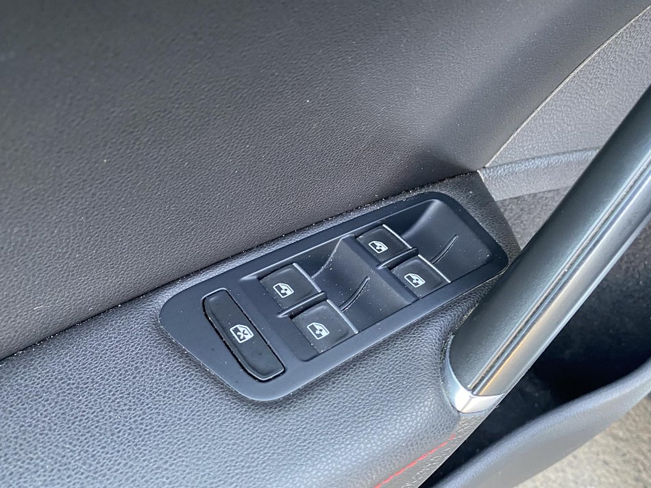 Volkswagen Golf 2.0 TSi GTi