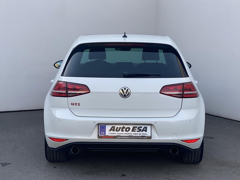 Volkswagen Golf 2.0 TSi GTi