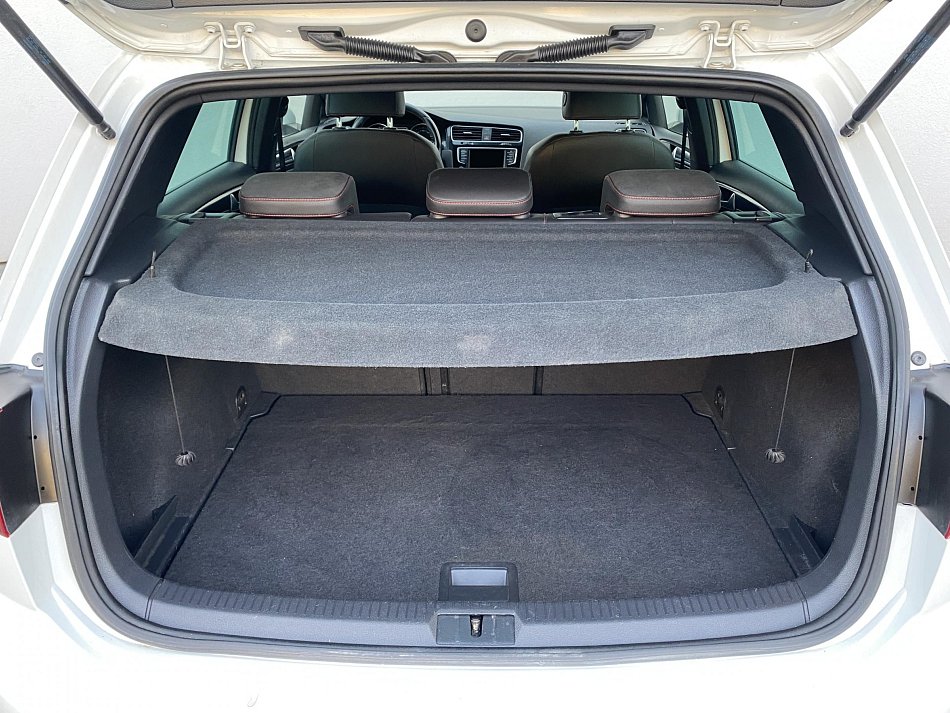 Volkswagen Golf 2.0 TSi GTi