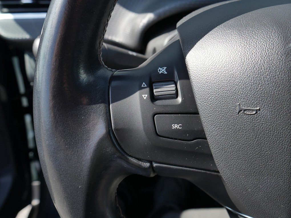 Peugeot 2008 1.2 PT Allure