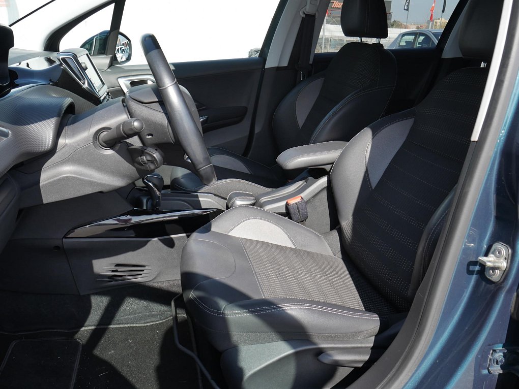 Peugeot 2008 1.2 PT Allure