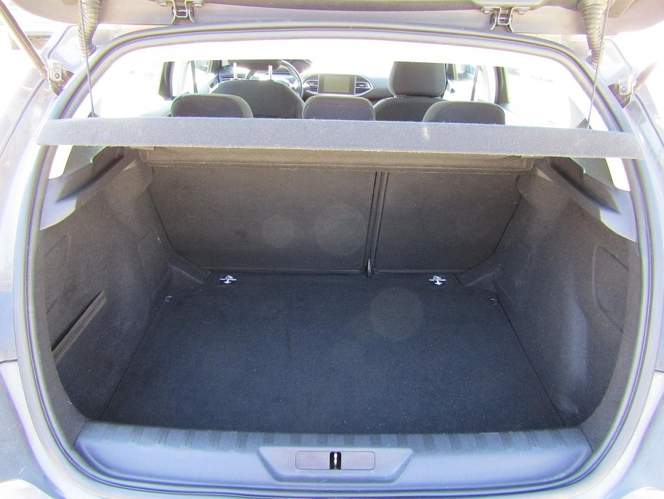 Peugeot 308 1.2PT 