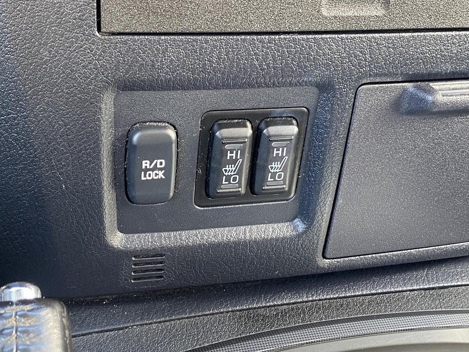 Mitsubishi Pajero 3.2d  4x4, 7míst