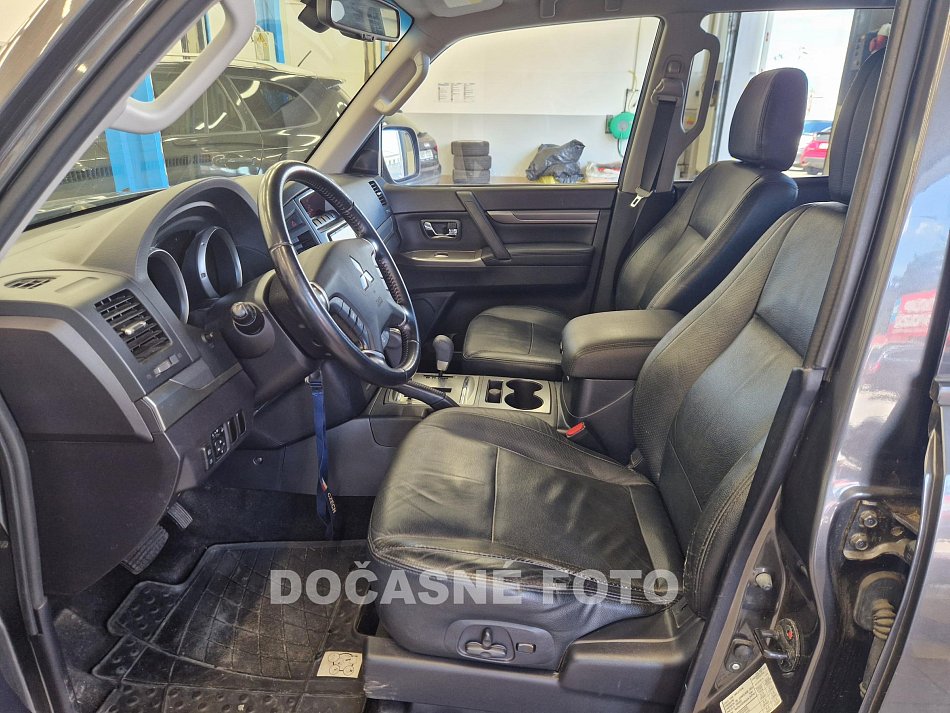 Mitsubishi Pajero 3.2d  4x4, 7míst