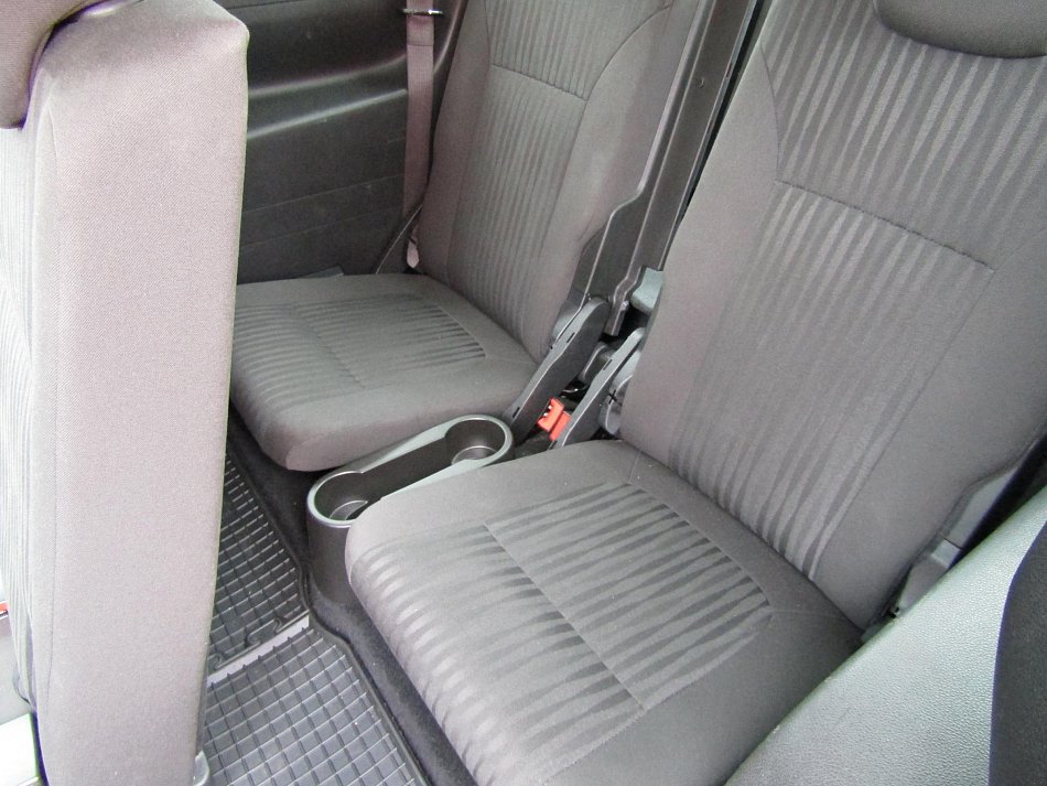 Opel Zafira 2.0CDTi 