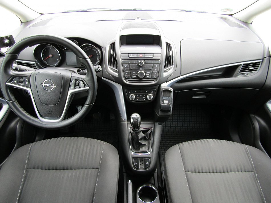 Opel Zafira 2.0CDTi 