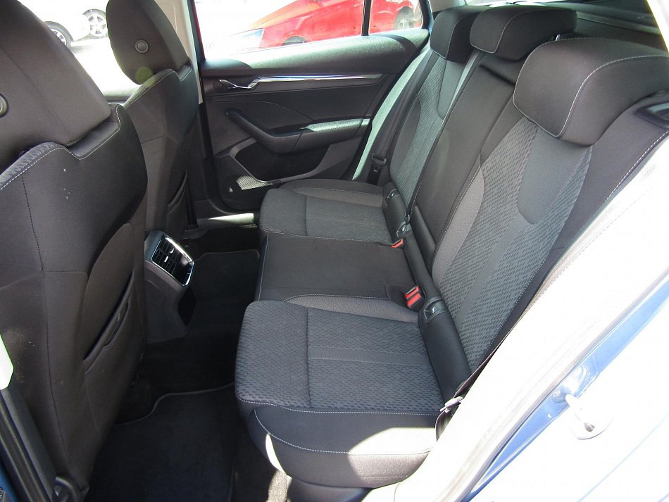 Škoda Octavia IV 1.5 TSi Style
