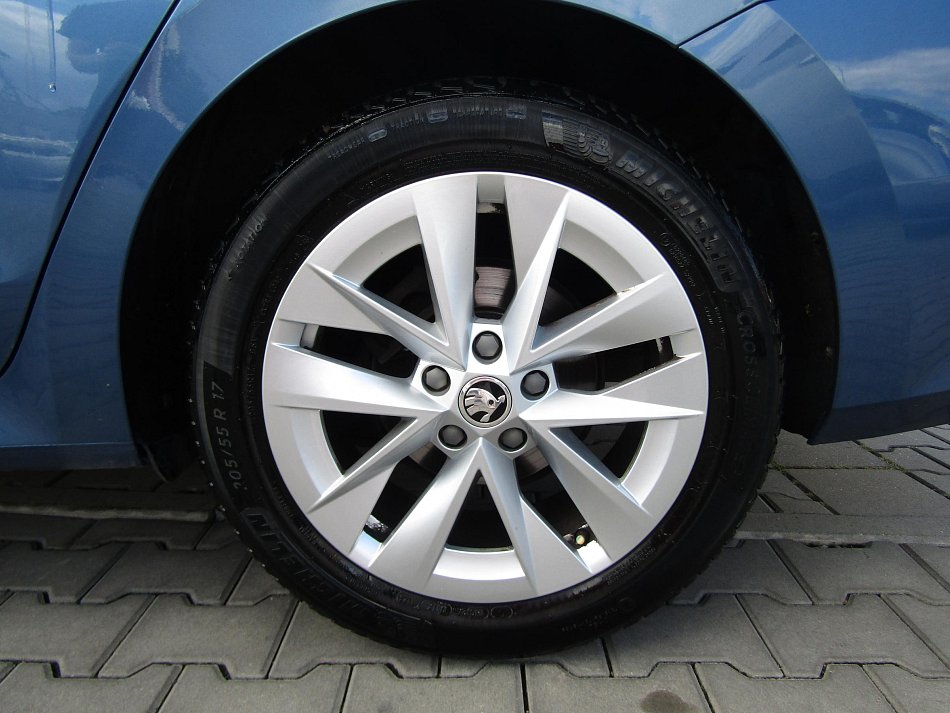 Škoda Octavia IV 1.5 TSi Style