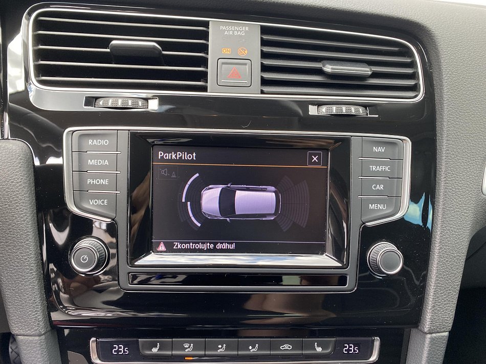 Volkswagen Golf 1.6 TDi CUP