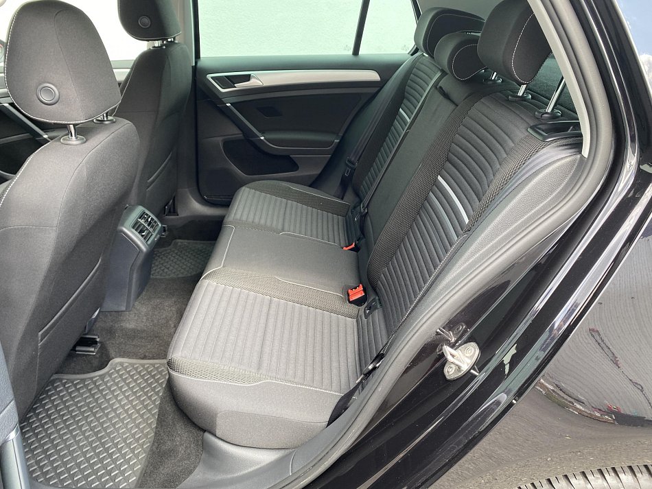 Volkswagen Golf 1.6 TDi CUP