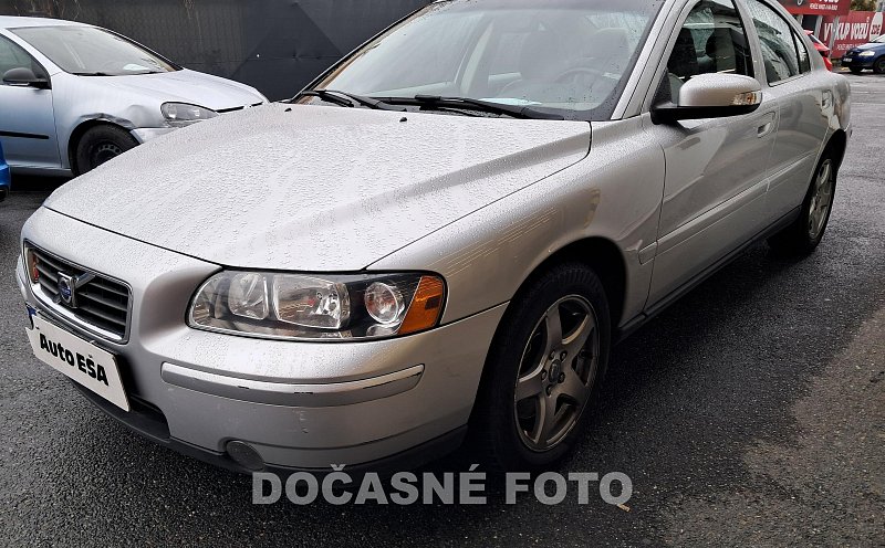 Volvo S60 2.4i 