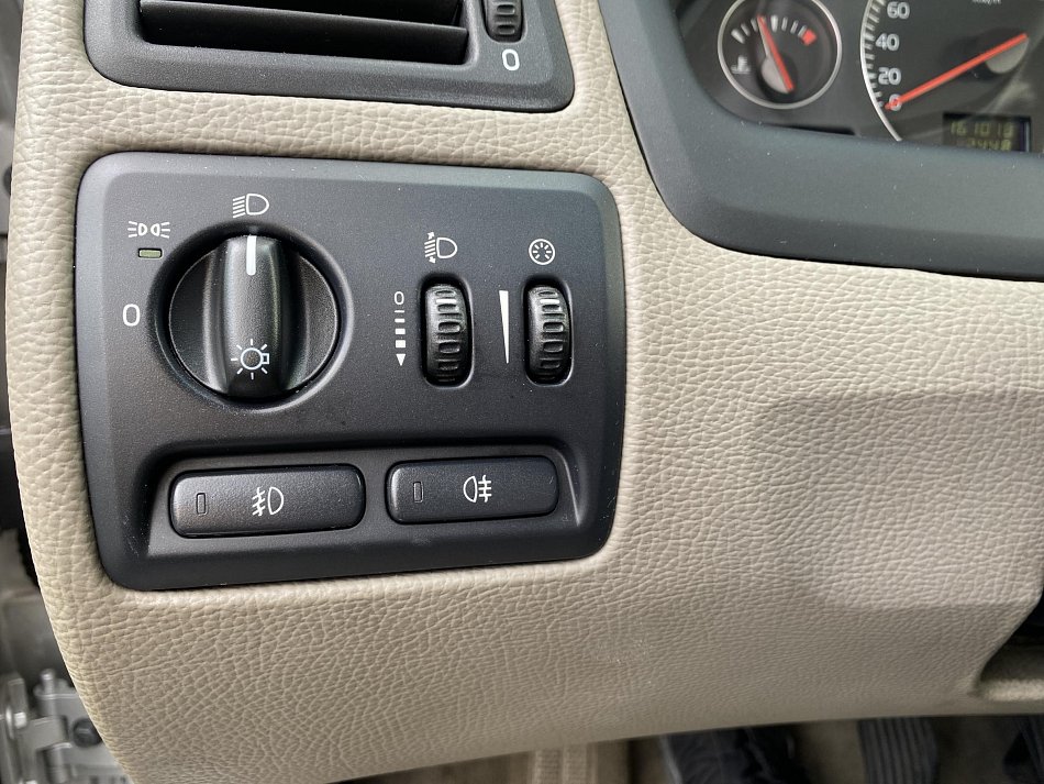 Volvo S60 2.4i 