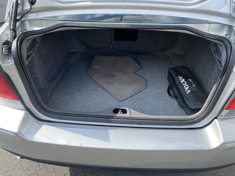 Volvo S60 2.4i 