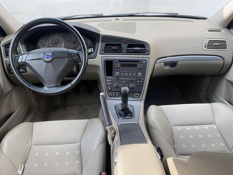 Volvo S60 2.4i 
