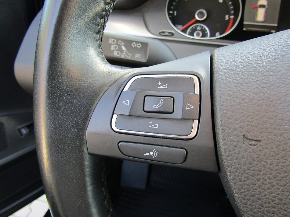 Volkswagen Passat 2.0 TDi 