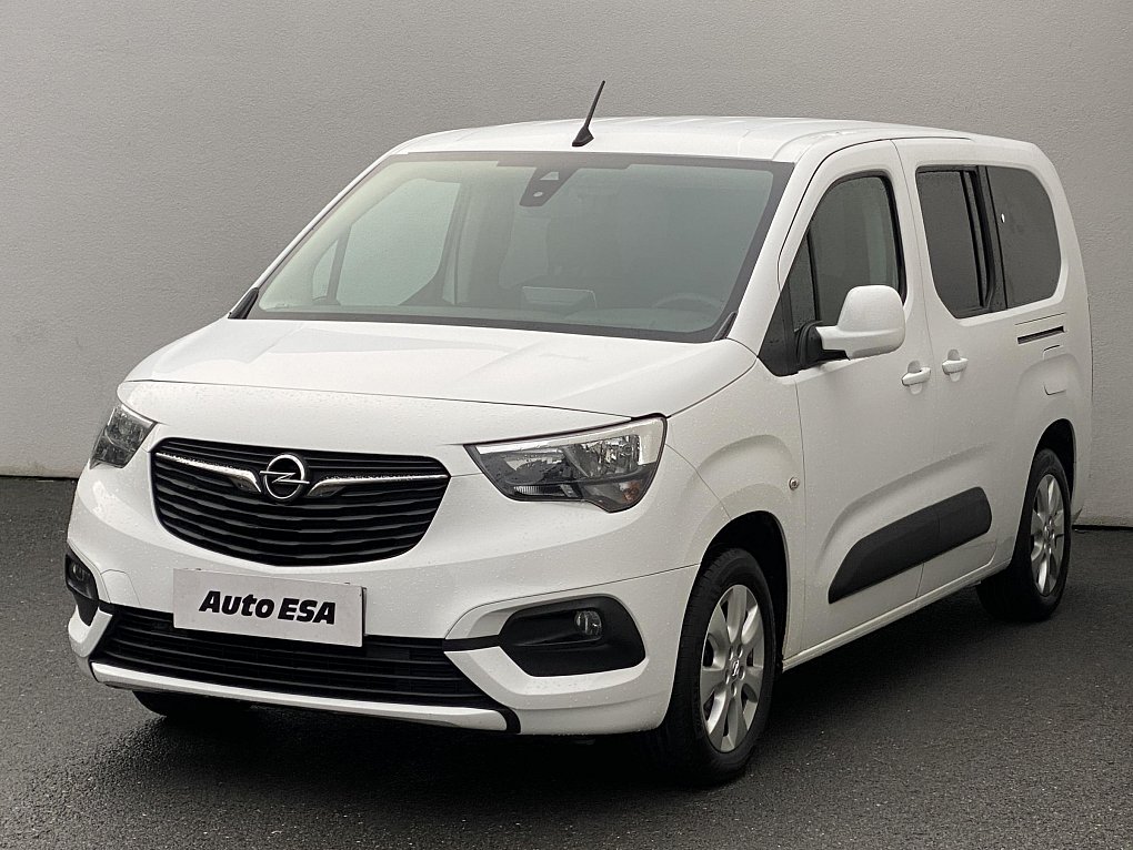 Opel Combo 1.2T Enjoy MAXi