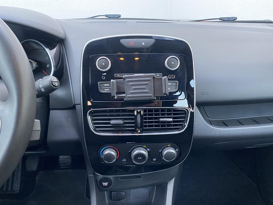 Renault Clio 1.2i Limited