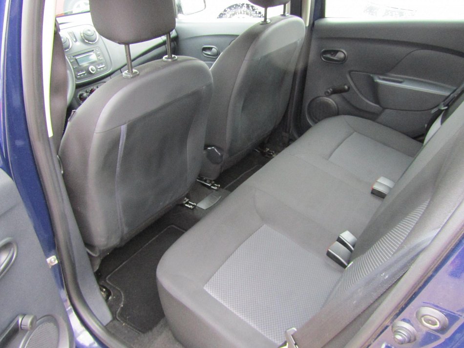 Dacia Sandero 1.1 i 
