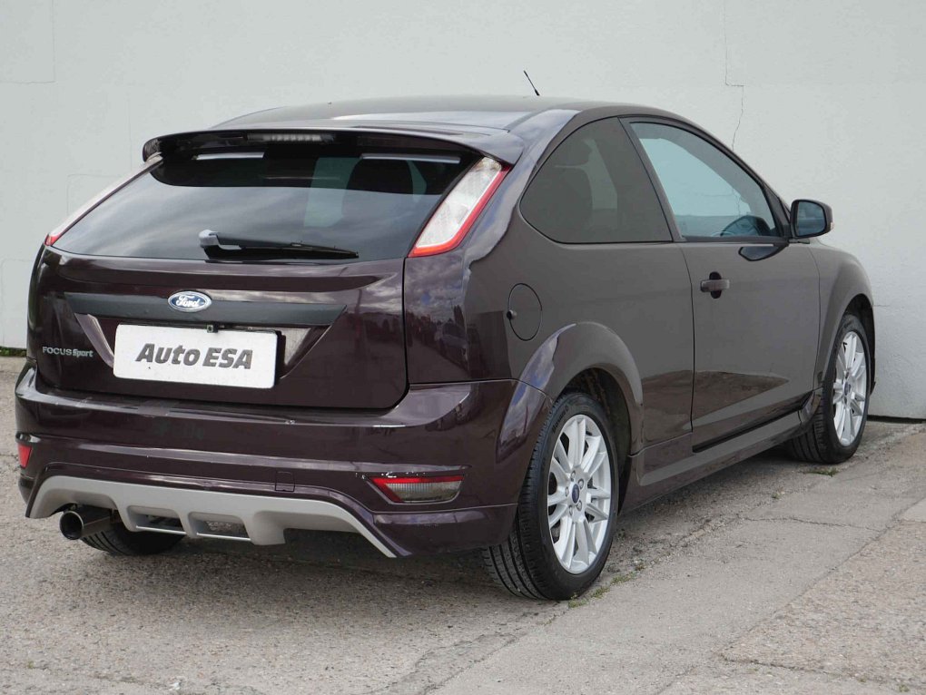 Ford Focus 2.0i 