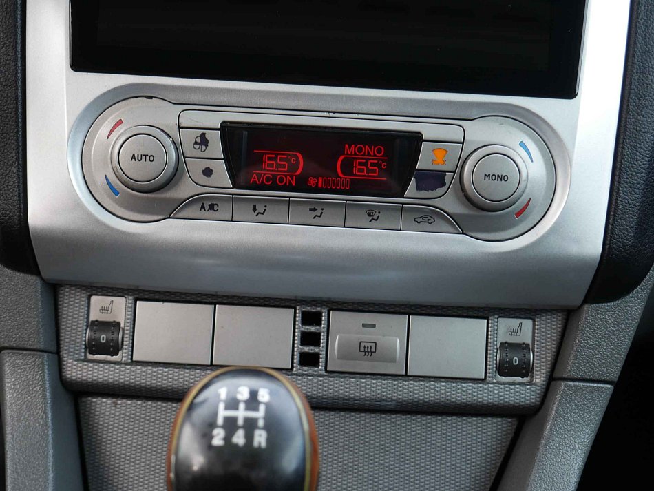 Ford Focus 2.0i 