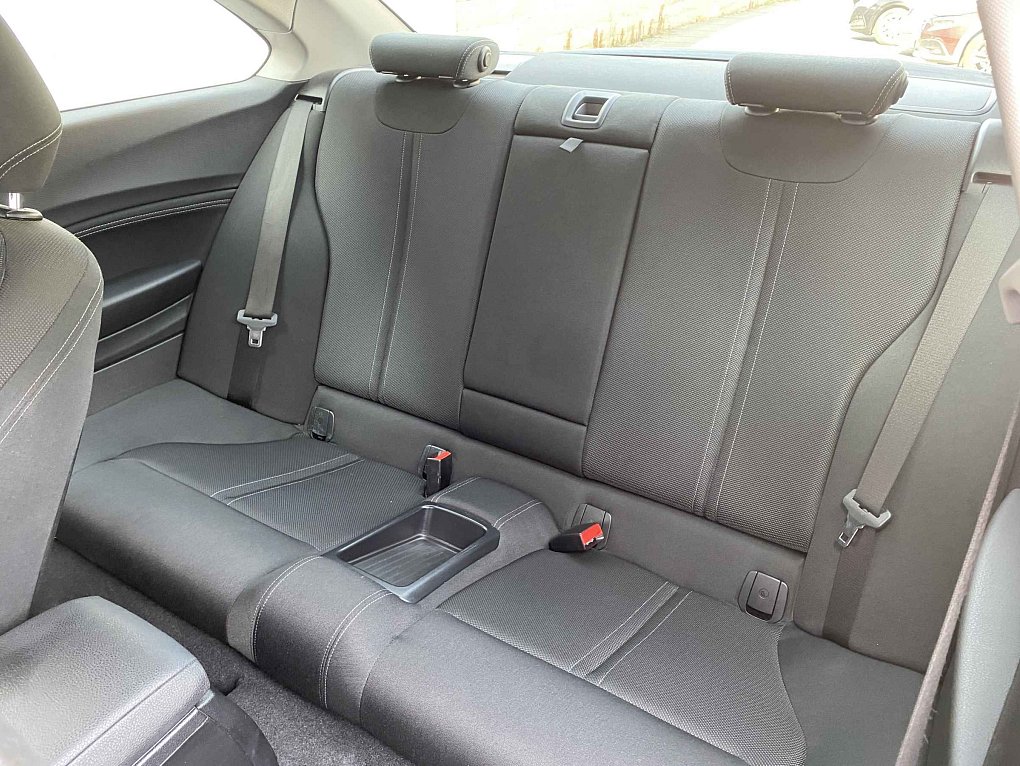 BMW Řada 2 2.0 D  218d