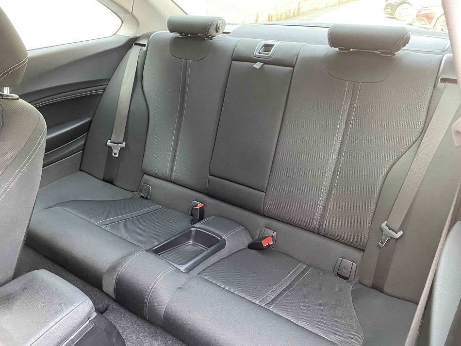 BMW Řada 2 2.0 D  218d
