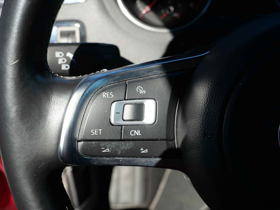 Volkswagen Polo 1.0 MPi R-line