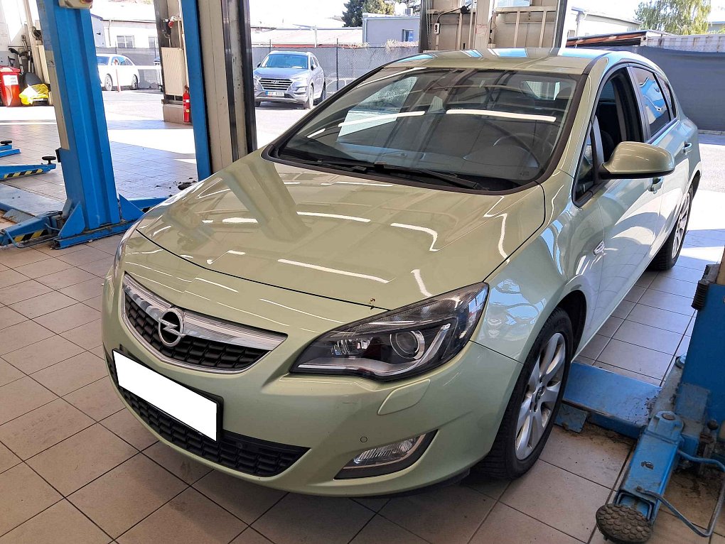 Opel Astra 1.6i 