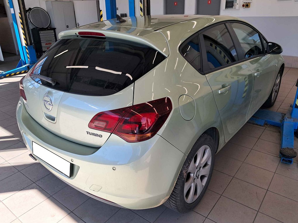 Opel Astra 1.6i 