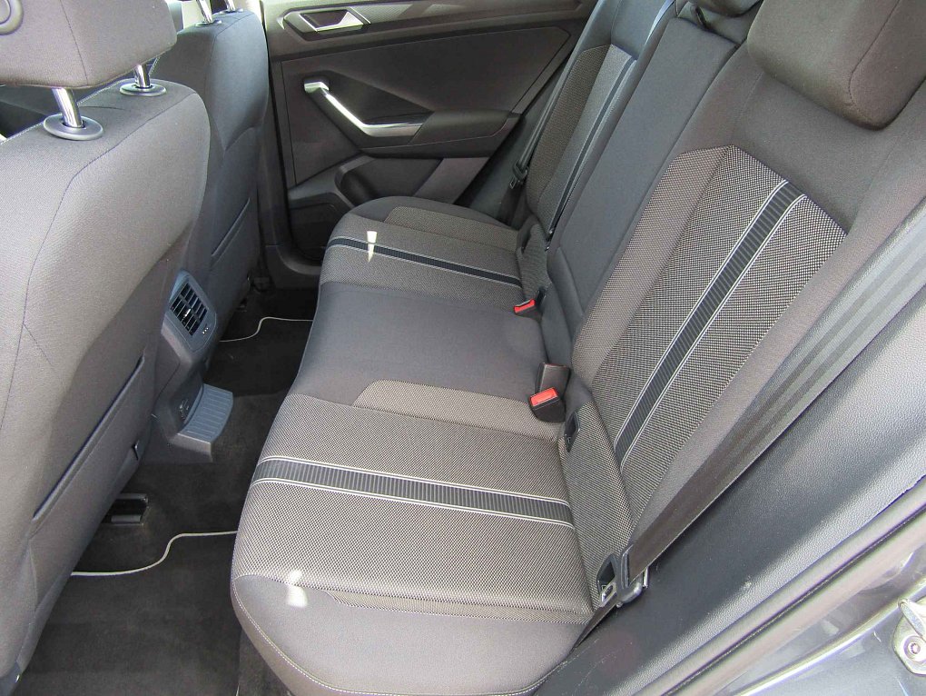 Volkswagen T-Roc 2.0TDi  4x4