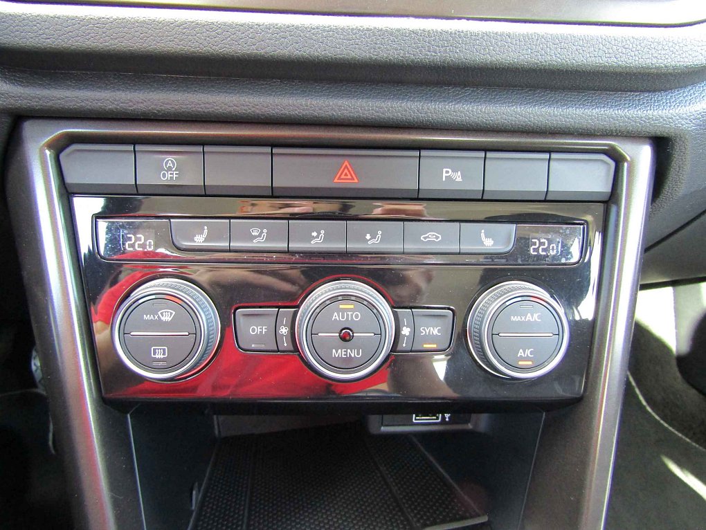 Volkswagen T-Roc 2.0TDi  4x4