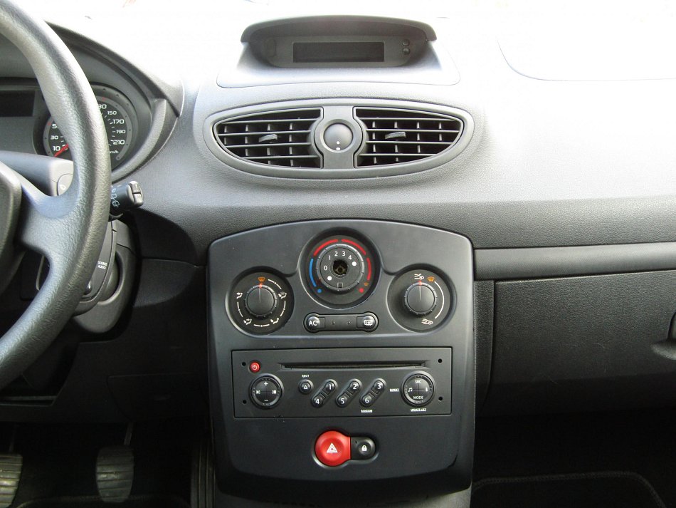 Renault Clio 1.2i 