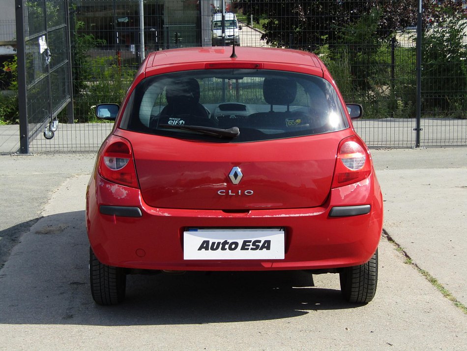 Renault Clio 1.2i 
