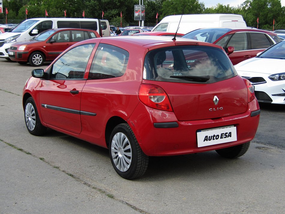 Renault Clio 1.2i 