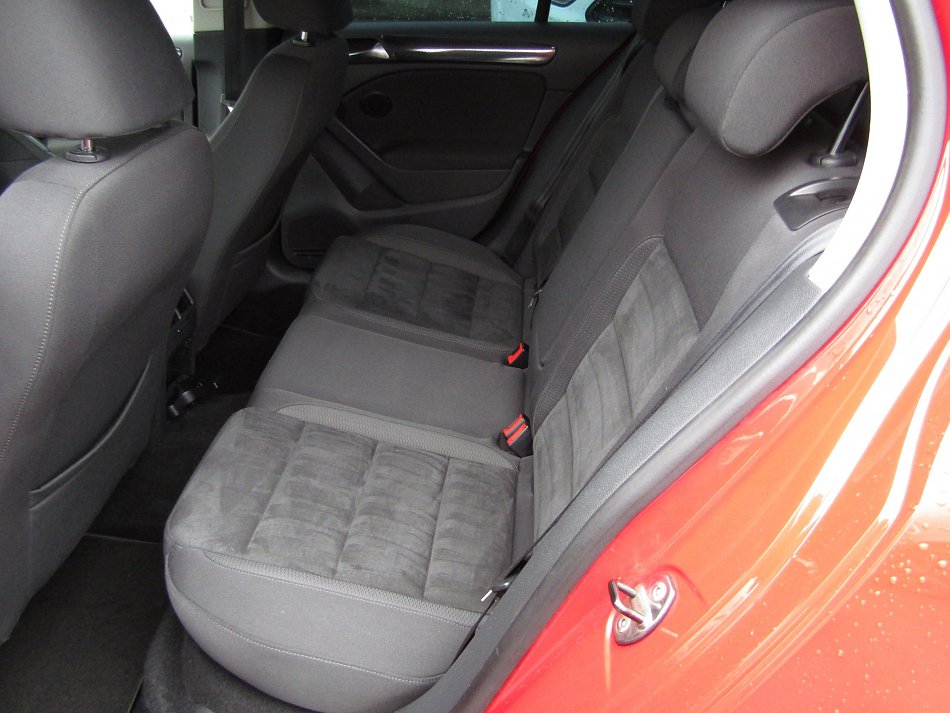 Volkswagen Golf 2.0 TDi Highline 4Motion