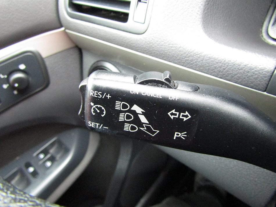 Volkswagen Touran 1.4 TSi 