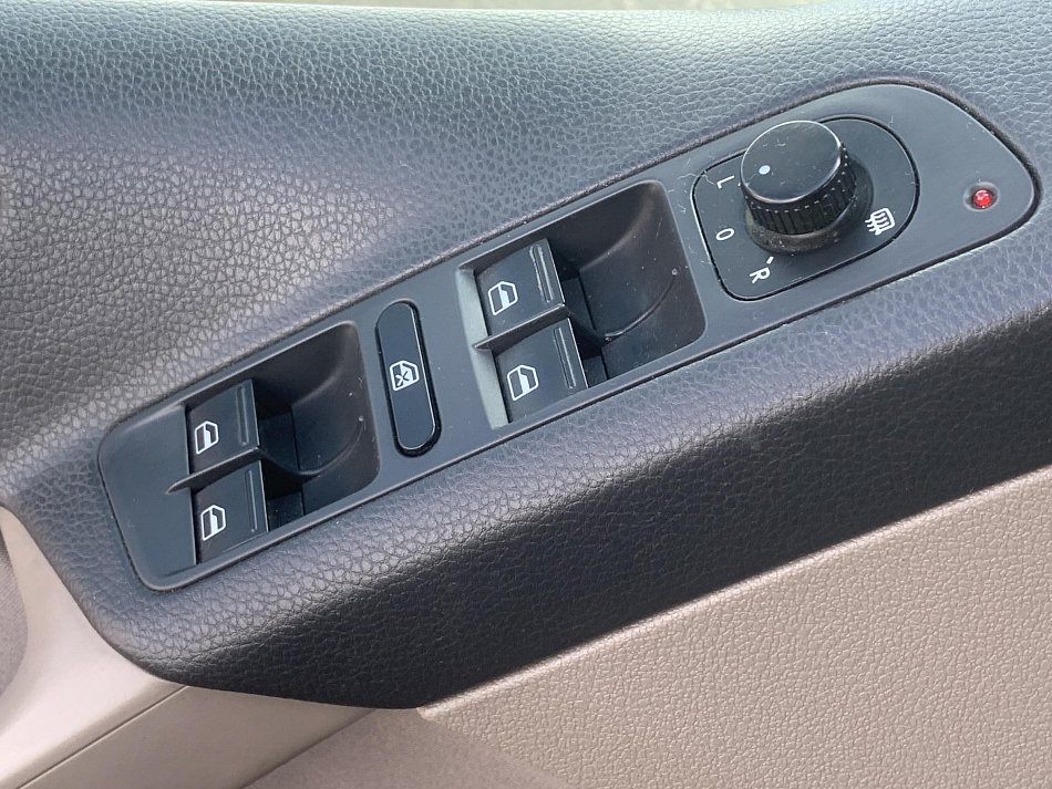 Volkswagen Tiguan 1.4TSi 