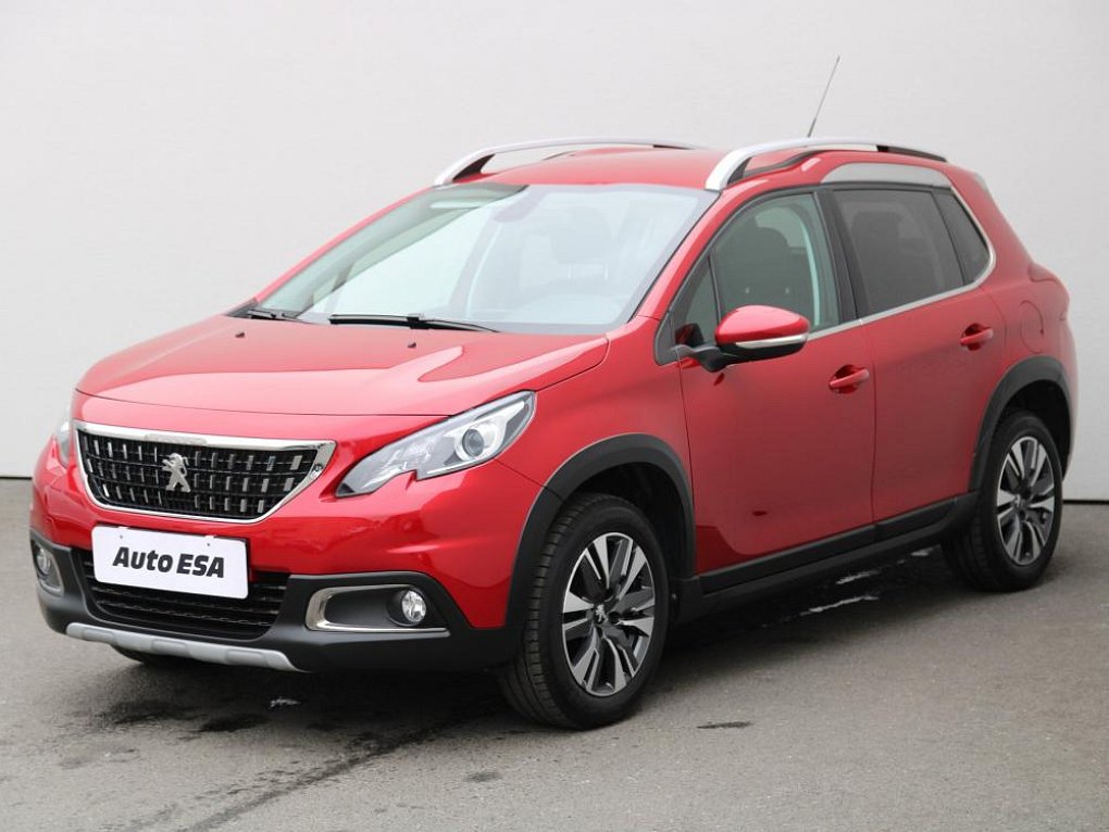 Peugeot 2008 1.2i Allure