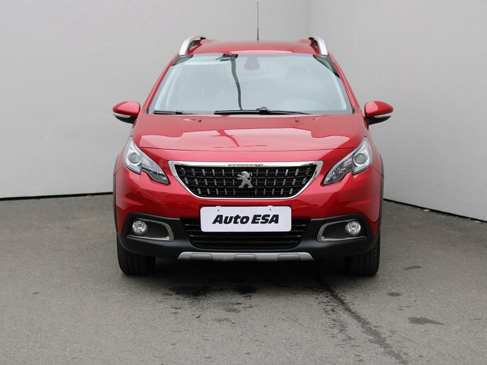 Peugeot 2008 1.2i Allure
