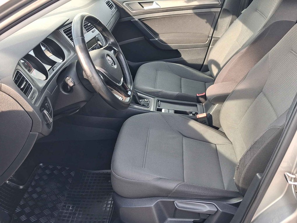 Volkswagen Golf 1.2 TSI 
