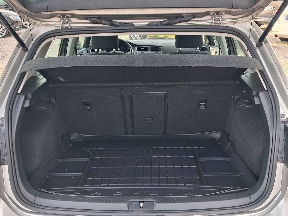 Volkswagen Golf 1.2 TSI 