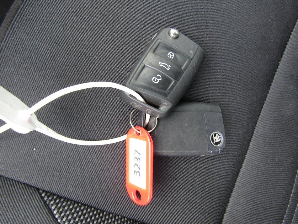 Škoda Octavia III 1.6 TDi Ambition Plus