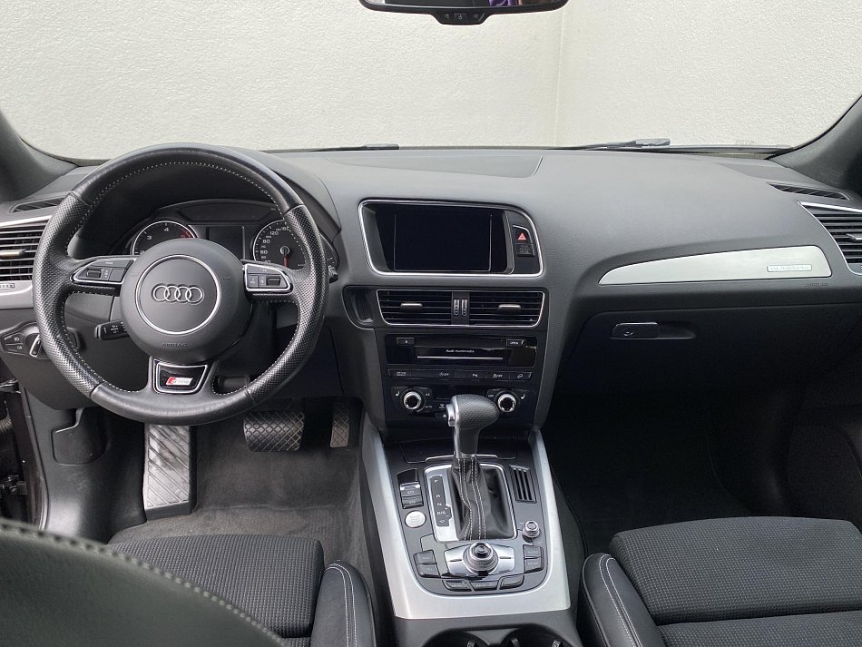 Audi Q5 2.0TDI  Quattro