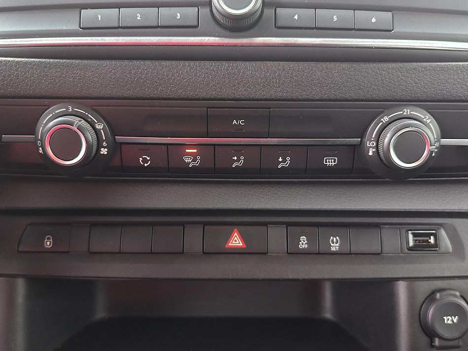 Citroën Jumpy 1.5HDi  L2 5míst