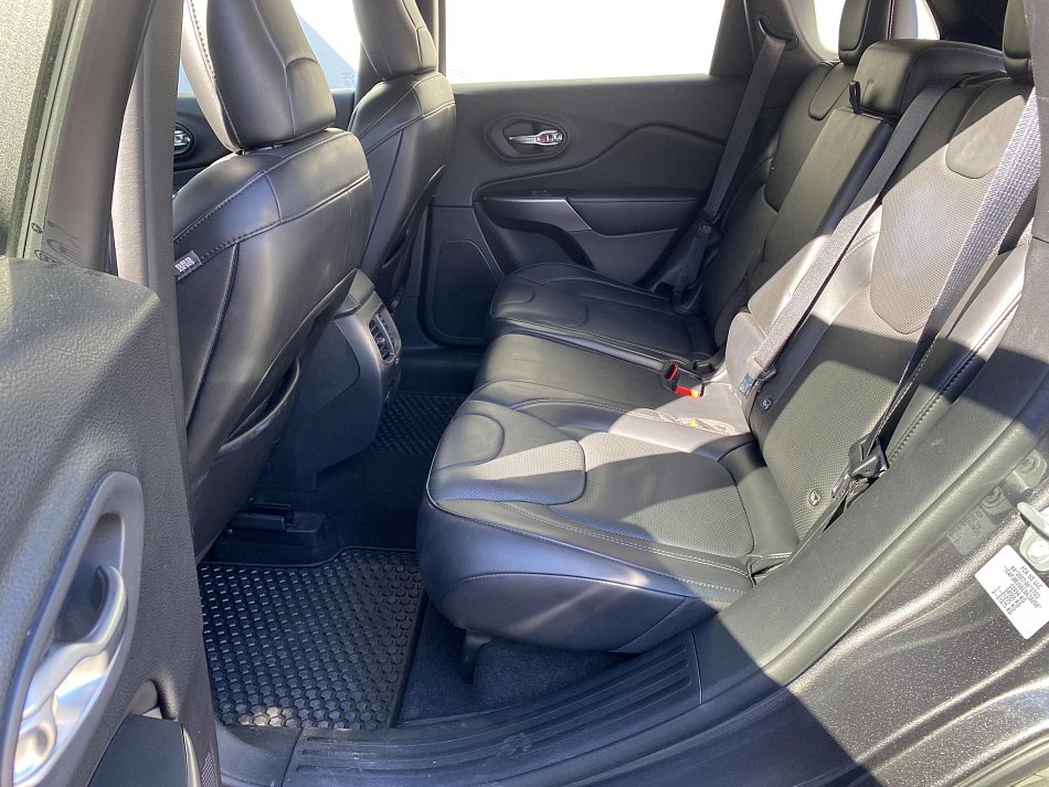 Jeep Cherokee 2.2CRDi Overland 4X4