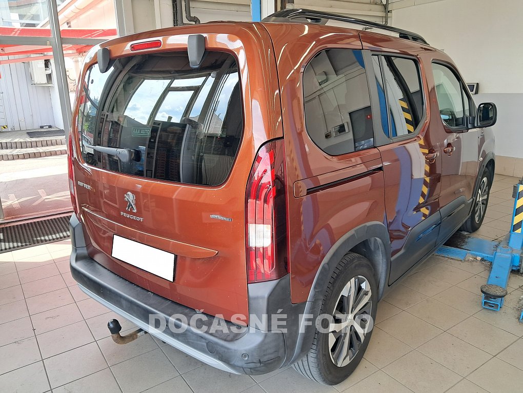 Peugeot Rifter 1.2PT 